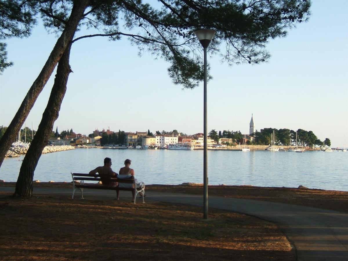 Gogo 2+2 Apartman Novigrad Istria Kültér fotó